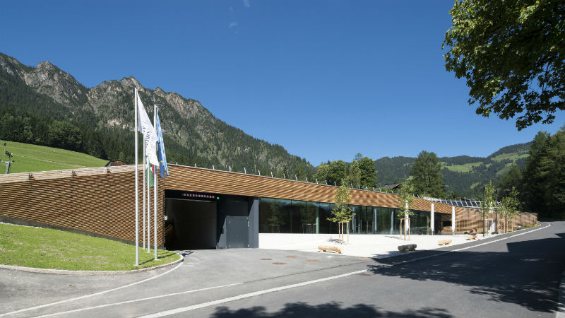 CCA_Front_Garage_Eingang,Congress Centrum Alpbach, Tirol, Österreich